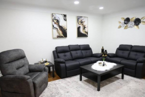 Charming, Central, Cozy Home - Ideal